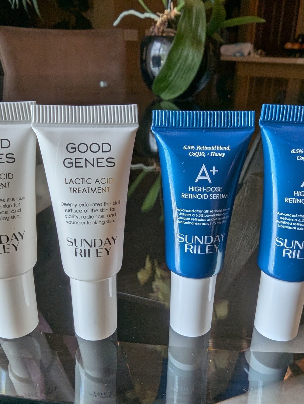 Sunday Riley Lot Cosmetics - Picture 3 of 11